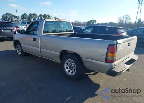 2005 GMC Sierra 1500 Work Truck z USA, uszkodzony, nr VIN 1GTEC14X35Z121019